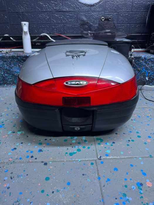 Suzuki GSR 600 top case