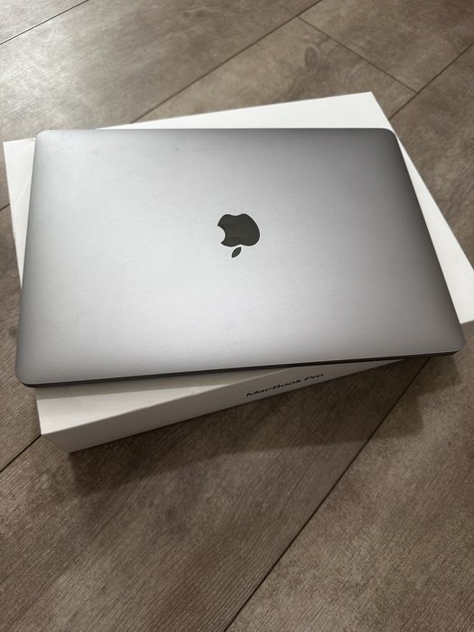 MacBook Pro 13 inch 2020