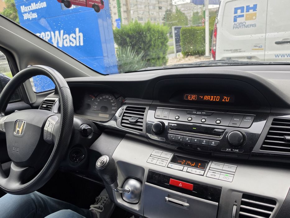 Vand Honda FR-V  model 2006