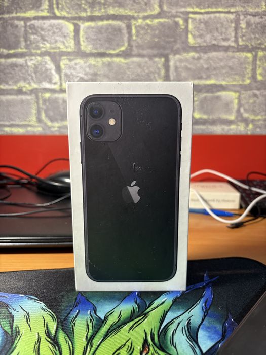 Продам айфон 11 черный
