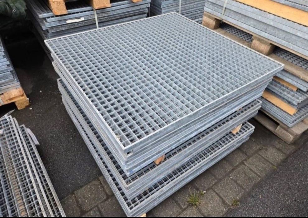 Gratare zincate galvanizate