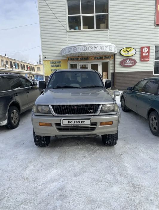 Mitsubishi Challenger