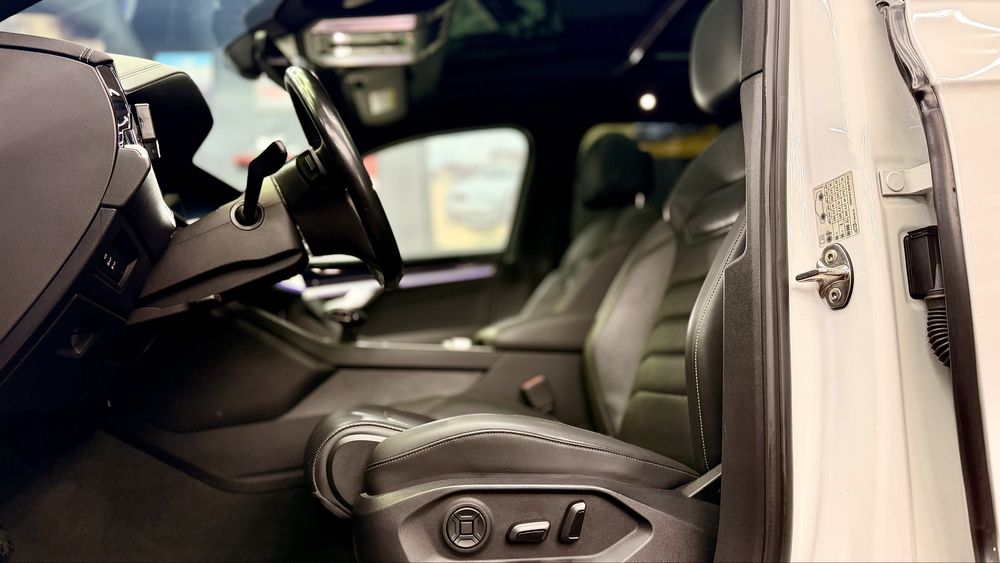 Touareg CR7, R line, Dyn audio, Panoramic, vetilatie , Matrix