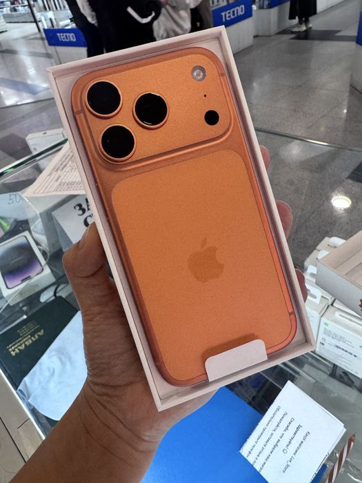 iPhone 17 pro 256 s sim EAC