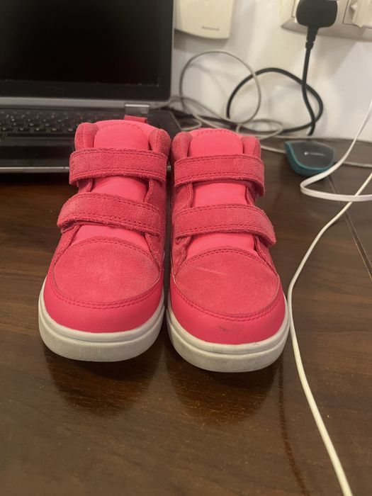 UGG fetite marimea 27,5