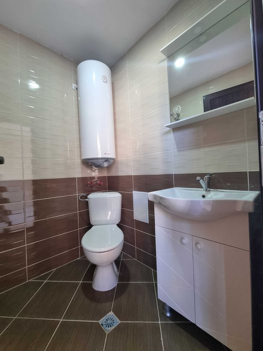 Дава се под наем Офис в Горна Оряховица - 226 кв.м за 178.5 € - Снимка #9