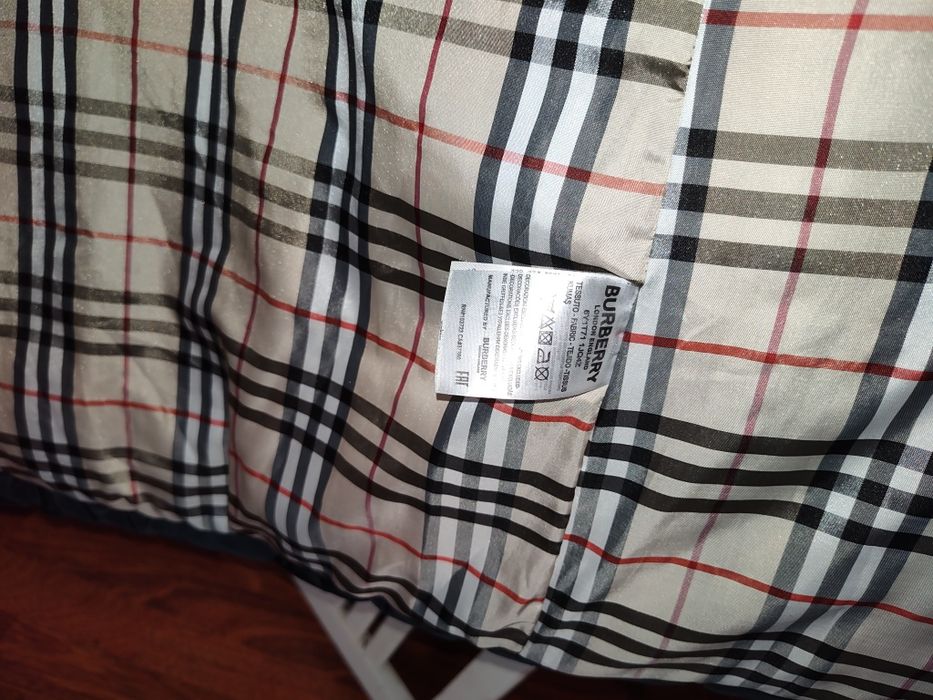 Geaca Burberry mărime l-Xl