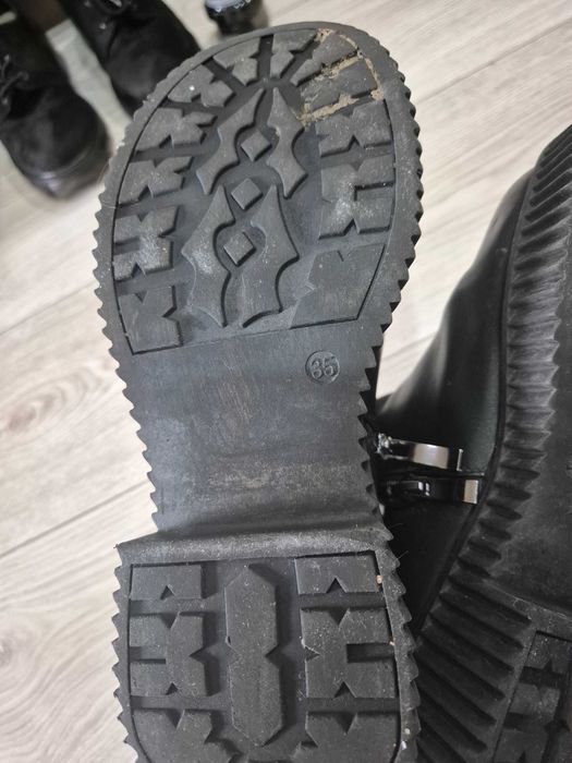 Ботинки детские кожаные 35р