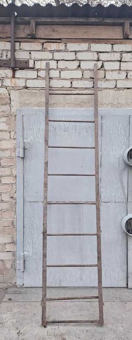 Лестница металлическая