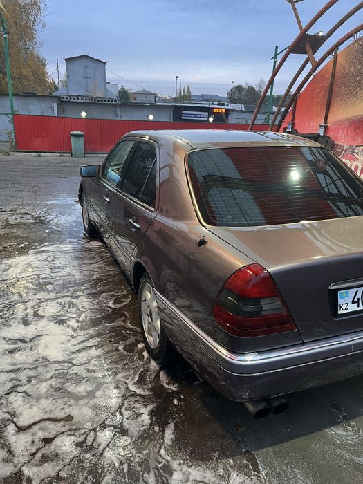 Продам Mercedes C200