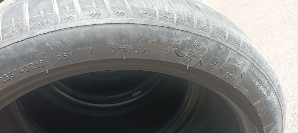 Летни гуми 235/40/18