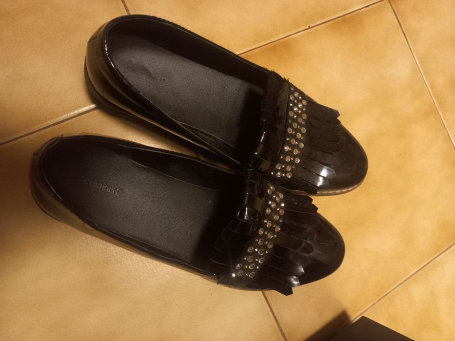 Обувки 40 номер 15 лв