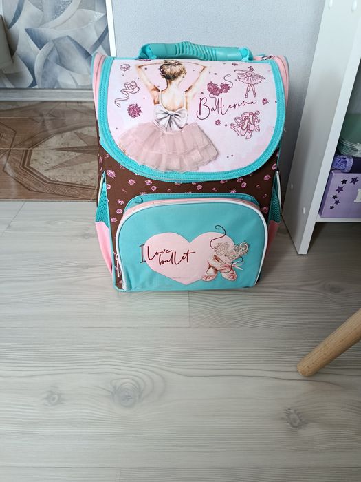 Продам школьный рюкзак