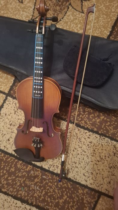 Скрипка 1/2 продам