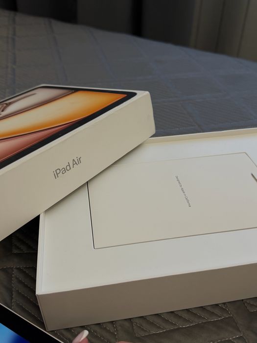 Продам iPad Air 11 / 128 GB