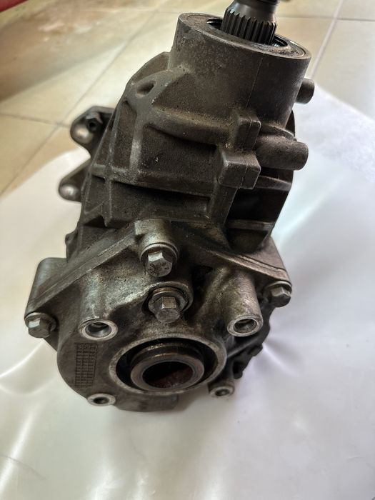 Volvo D5 185hp P2 P3 XC60 S60 V70 S80 XC70/90 раздатка халогени  abs реил  вакум помпа,турбопътища
