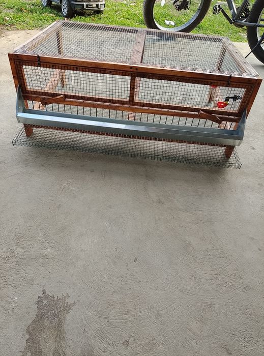 Cuști pentru prepelițe de vânzare la comanda.