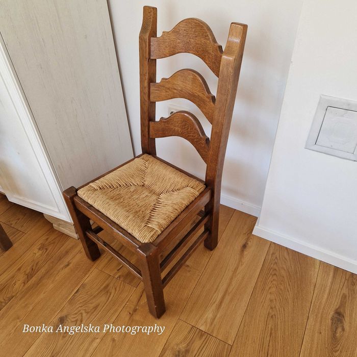 Масивни дъбови столове