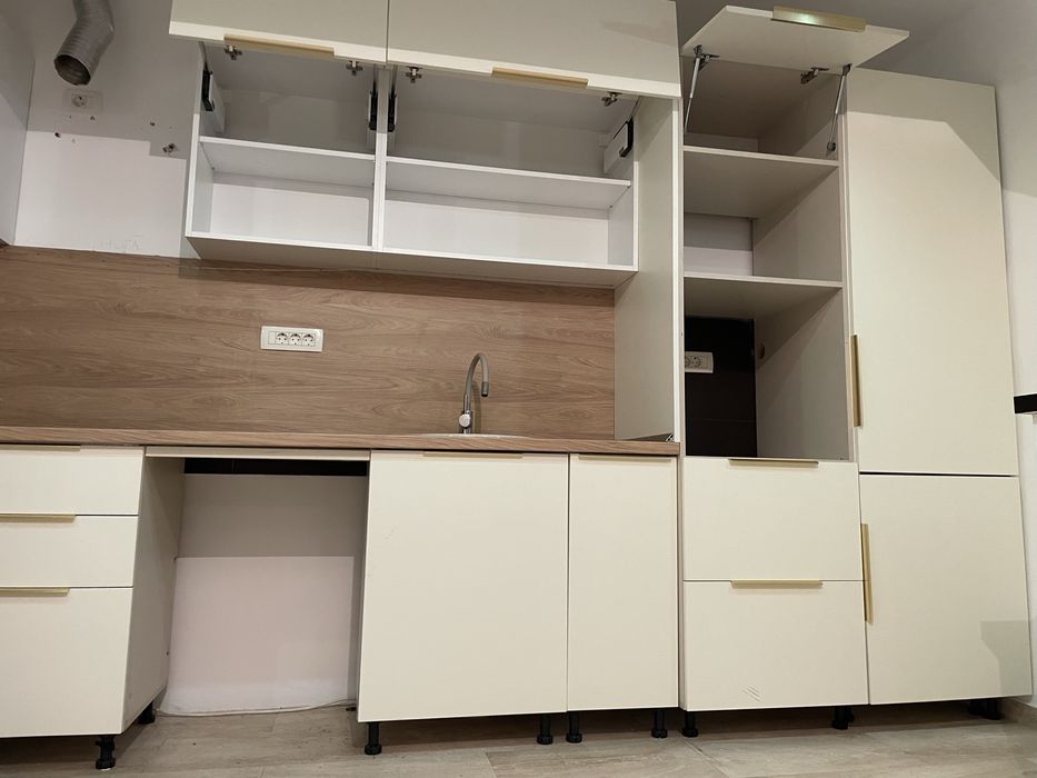 Mobila de bucatarie,facuta la comanda