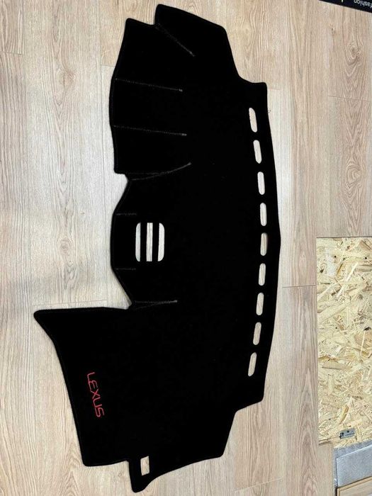 накидка на панель автомобиля Lexus RX 330