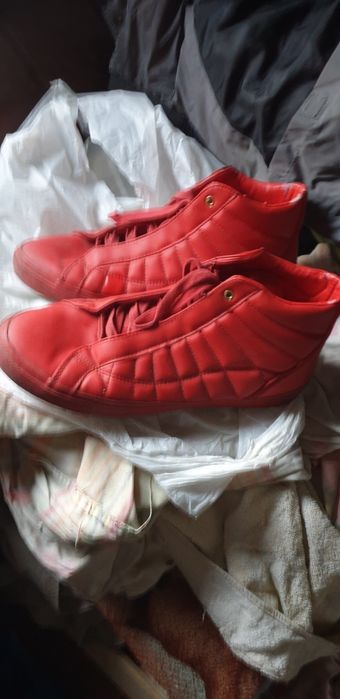 Продам кросы эксклюзив. Зара.