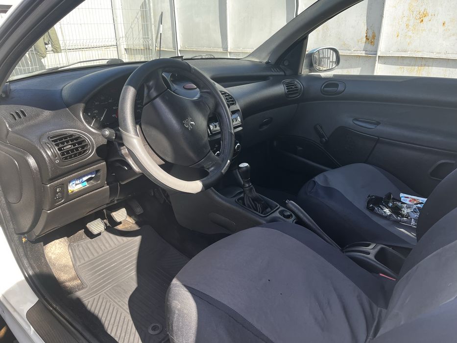 Пежо 206 хечбек 1.4TDI Дизел 2008