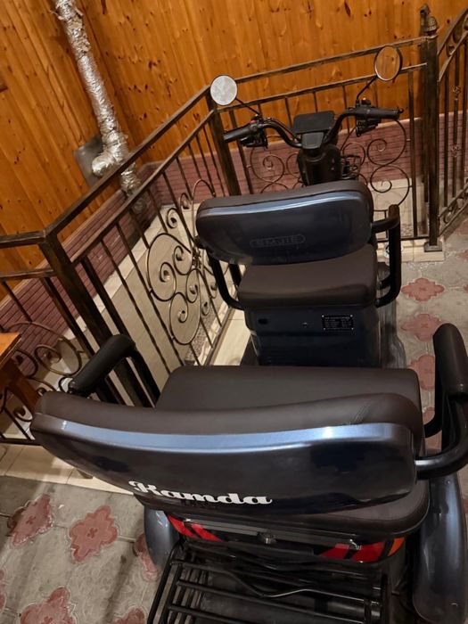 Скутер                .