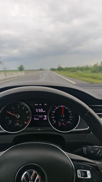VOLKSWAGEN Passat 2018 — imagine 3