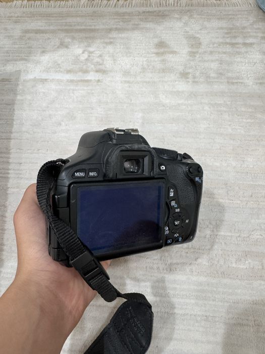 камера canon 600d