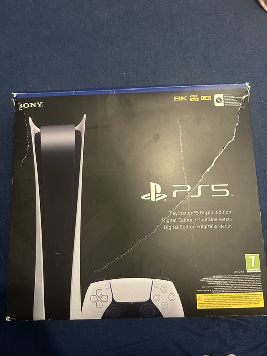 Playstation 5 Digital Edition + FIFA 26