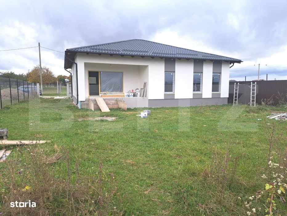 Casa noua pe parter cu vedere spre munti – Tarlungeni, Brasov