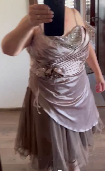 Vând rochie ocazie mărimea 46-