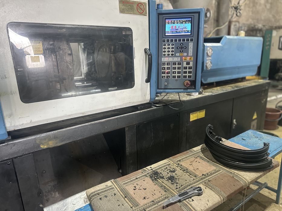 Продается термопластавтомат