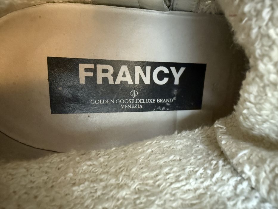 Bascheti Golden Goose