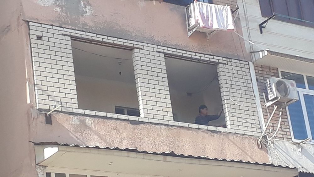 Кладка кирпича БАЛКОН + Демонтажные работы  Любой сложност !  Ойбек.