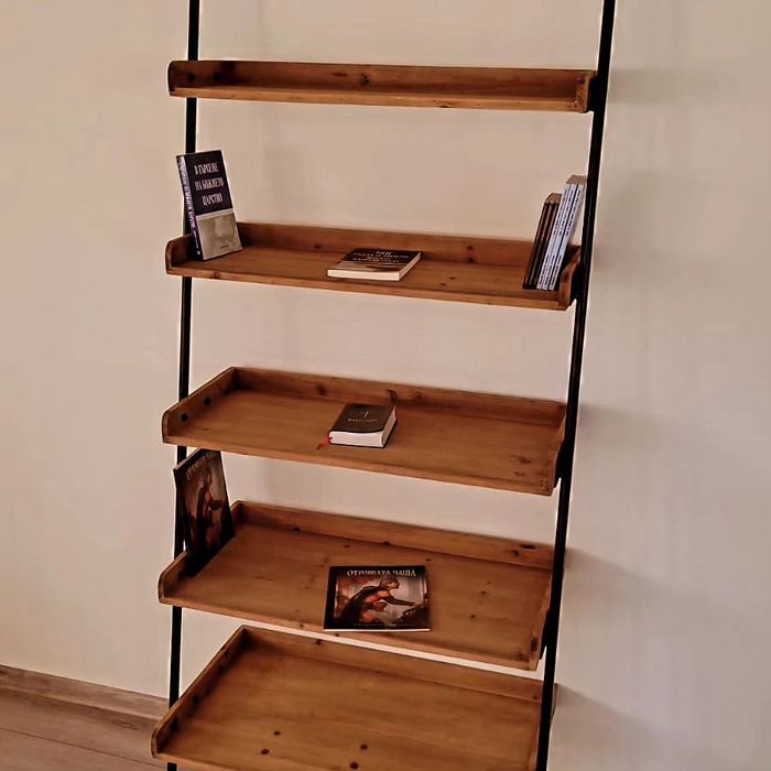 Етажерка Kave Home