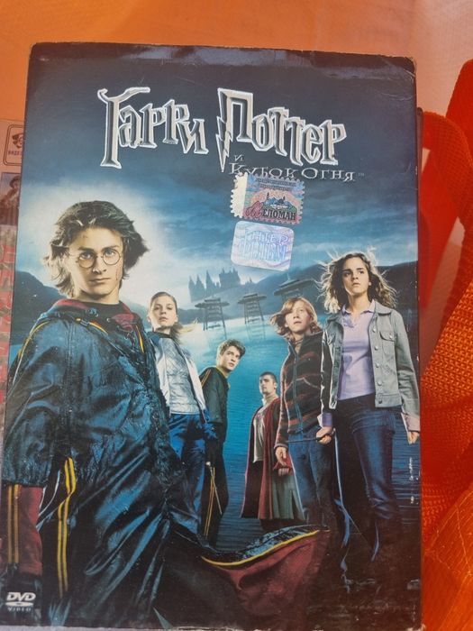 Продам видео кассеты и двд диски