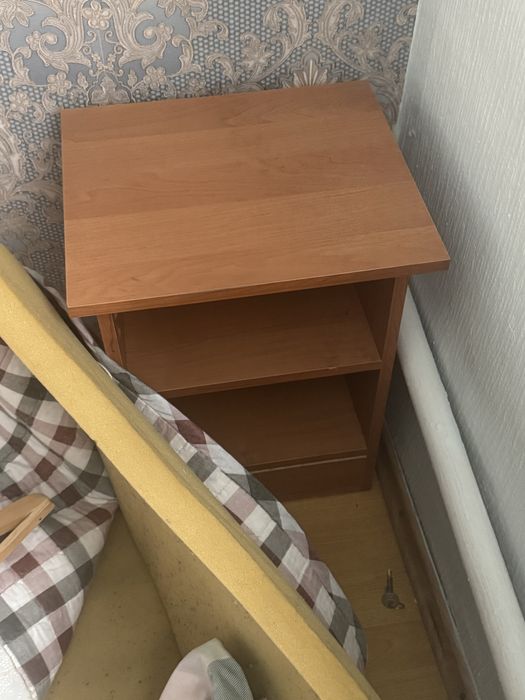 Шкафы по 2000 и 5000 тг разные