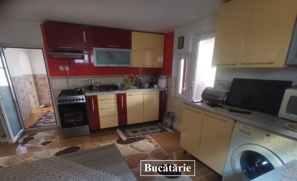 Casă de vânzare - Tecuci, str. Plutonier Stoicescu
