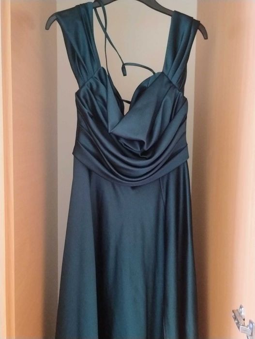 Rochie lunga verde eleganta eveniment