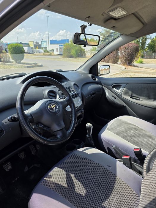 Toyota Yaris бензин