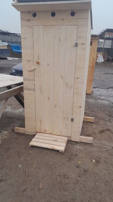 Уличный   туалет