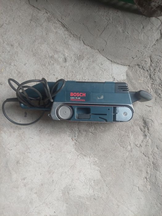 Șlefuitoare profesională cu banda Bosch 75 mm