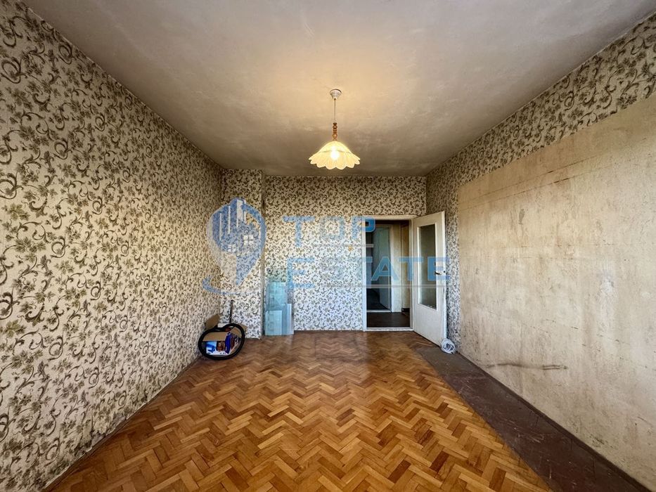 Продава се Двустаен апартамент в Горна Оряховица - 62 кв.м за 1250 €/кв.м - Снимка #1