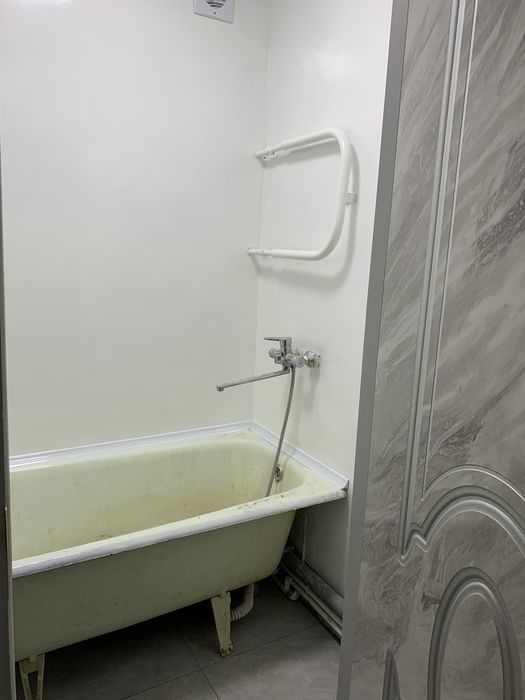 Algoritm 30-kv 1 xona sotiladi. Sotuvda 1 xona