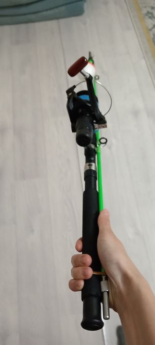 Продам спиннинг удочка