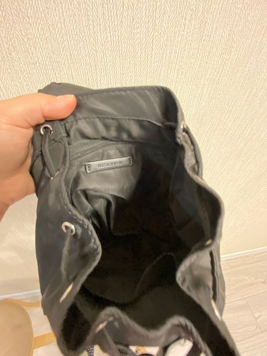 Маленький черный рюкзак