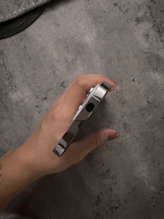 iPhone 14 pro 256 гб (белый)