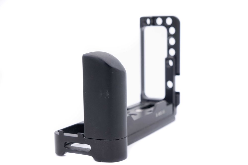 Placa eliberare rapida cu grip pt Olympus E-M5 mark III