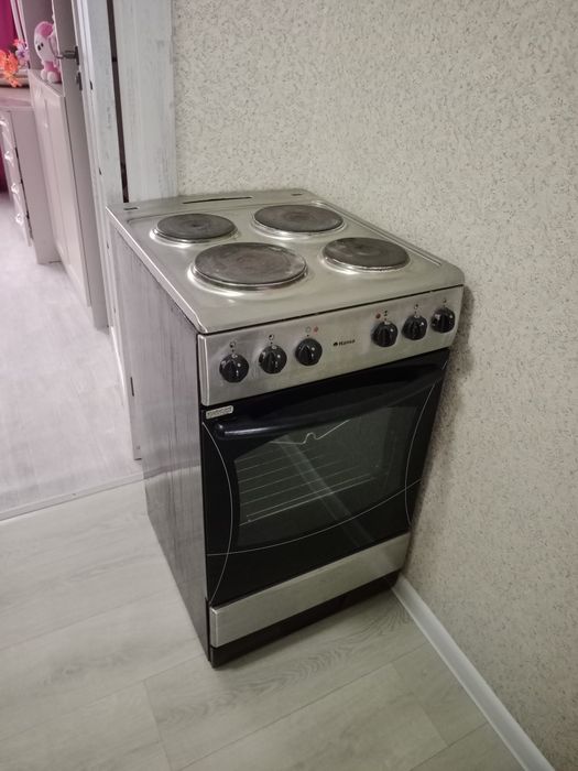 Продам электроплиту